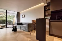 Cama Luxury Suites Kavouri Hotels in Vouliagmeni