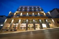 Solana Hotel & Spa Hotel dekat Malta Popeye Village
