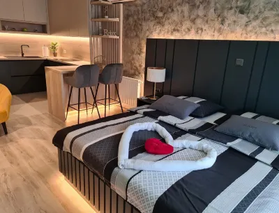 Wellness Apartments Hotels near Galerija Sjever