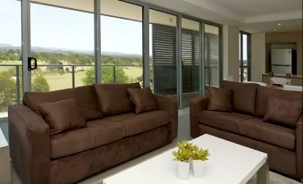 Signature Waterfront Apartments