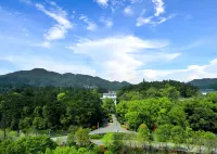 Shaoshan Hotel Hotels near Dishui cave