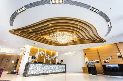 Royal Fine Hotel Các khách sạn gần gaoxiongmeishuguan