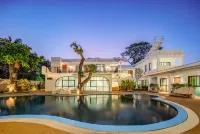 H·Flora Hotel Các khách sạn gần Wat Chiang Man