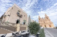 Doms Boutique Living Hotel dekat Malta Popeye Village