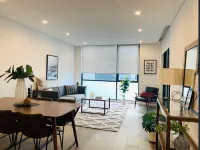 Stylish spacious Ensuite  close airport, UTS and CBD Hotels in Mascot