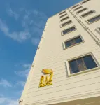 BAZ Hotel Hotels near Yarmouk Park - حديقة اليرموك - باخچەی یەرموک