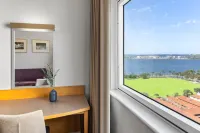 Novotel Perth Langley Hotels in der Nähe von St Mary's Cathedral