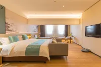 Jingtie Hotel (Beijing West Railway Station South Square) Hotels near Kaide MALL (Grand Canyon Shop)