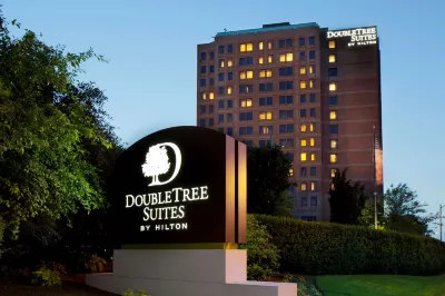 DoubleTree Suites by Hilton Hotel Boston - Cambridge Hotels near Chinatown